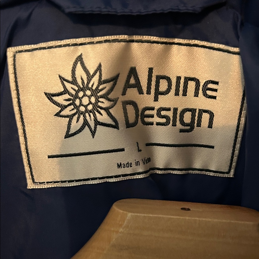 Alpine Design Women's Navy Blue Quilted Puffer Jacket - Picture 4 of 9